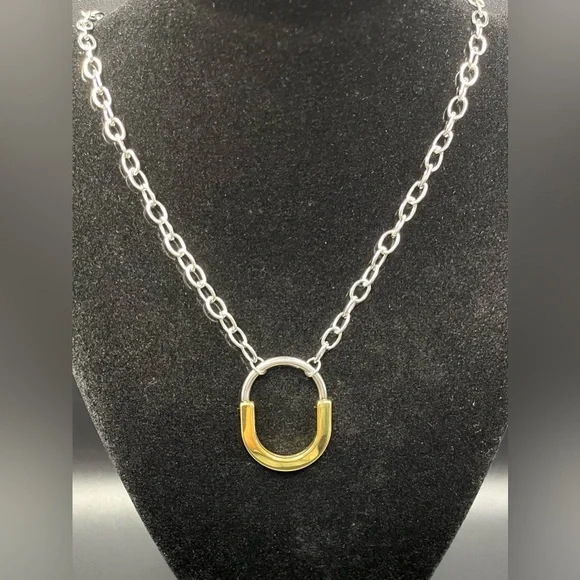 Oval Lock Necklace - Picture 2 of 2